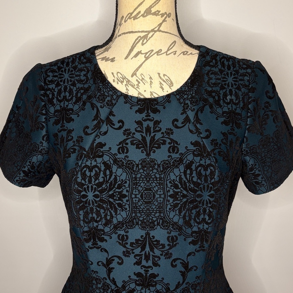 Vince Camuto fit and flare mini dress brocade raised velvet damask print lined 6 - Picture 4 of 12